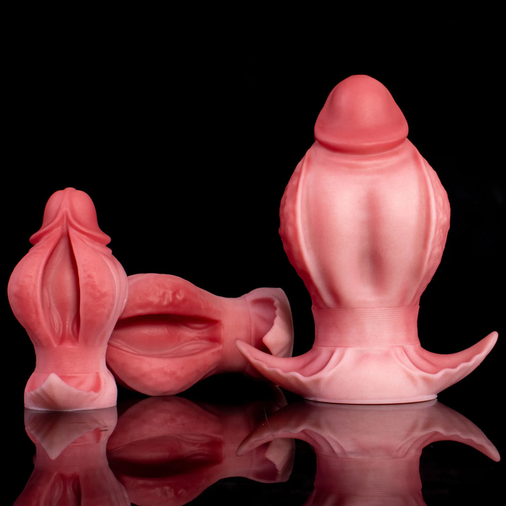 Oieffur Fissure Fantasy Stroker with petal-textured platinum silicone exterior, designed as a penetrable fantasy dildo.