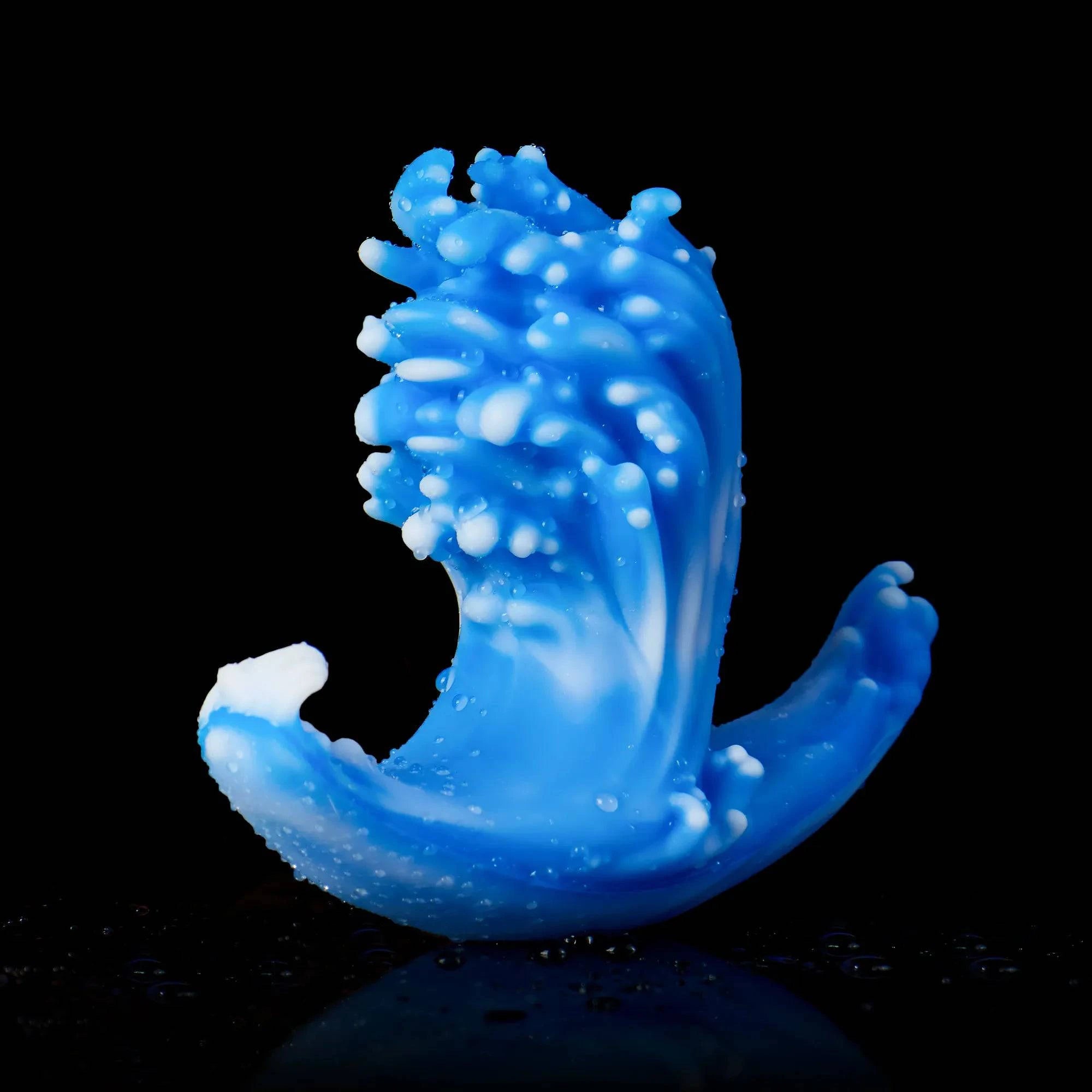 Oieffur Wave Fantasy Anal Plug, prostate stimulating anal toy with wave design, smooth silicone texture, suitable for adult anal pleasure.