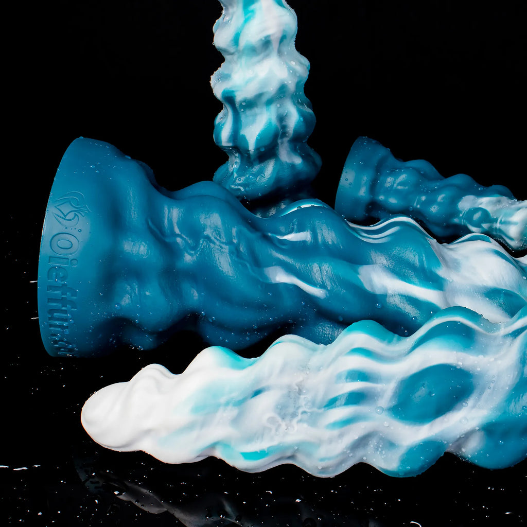 Oieffur Thick Conqueror Platinum silicone dildo with tapered design, fantasy dildo for adult pleasure, shown in the image.
