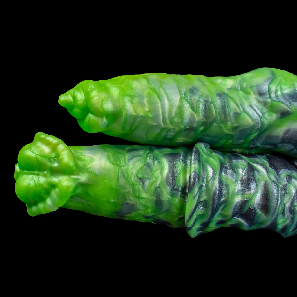 Oieffur Dual Sensation Platinum silicone double-ended dildo with realistic horse and dog designs, fantasy fantasy dildos, detailed and smooth.