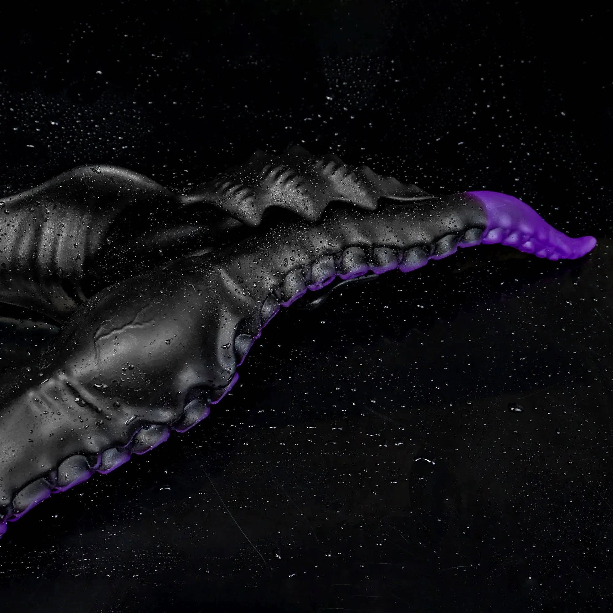 Oieffur Twin Fantasy double-ended dildo with alien tentacle design, featuring textured silicone surface and dual insertable ends.